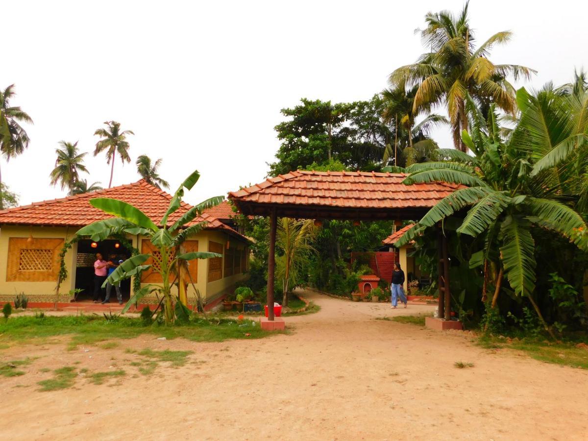 Gram Bangla Retreat Hotel Kolkata Exterior photo