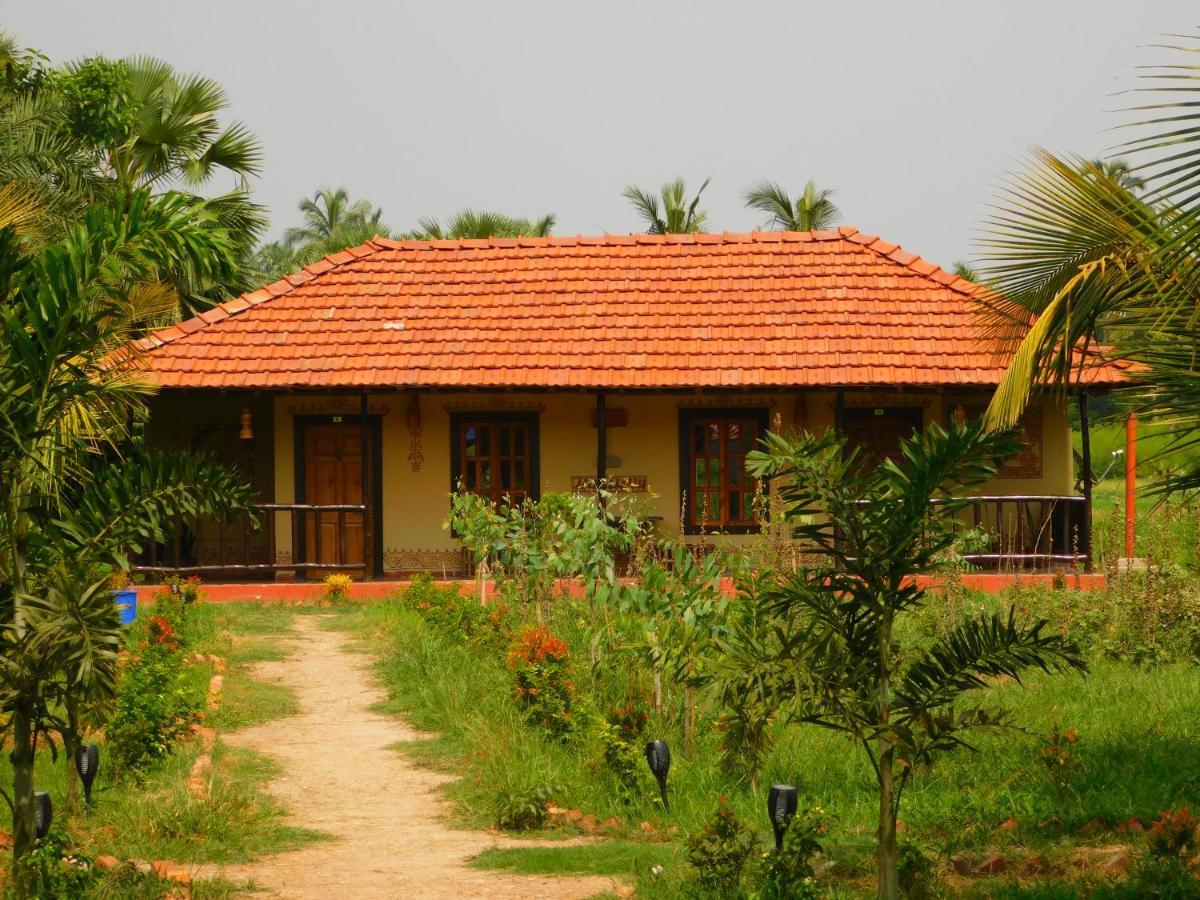 Gram Bangla Retreat Hotel Kolkata Exterior photo