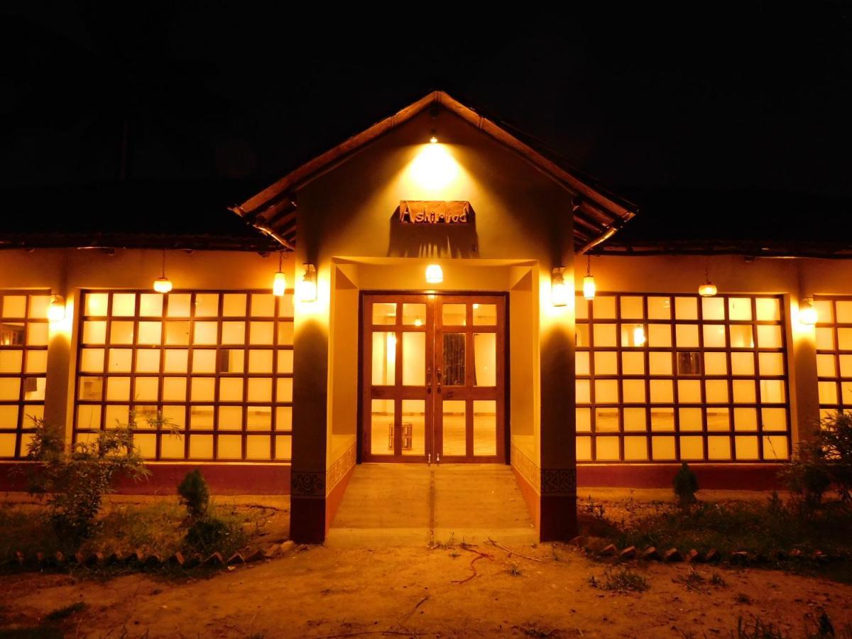 Gram Bangla Retreat Hotel Kolkata Exterior photo