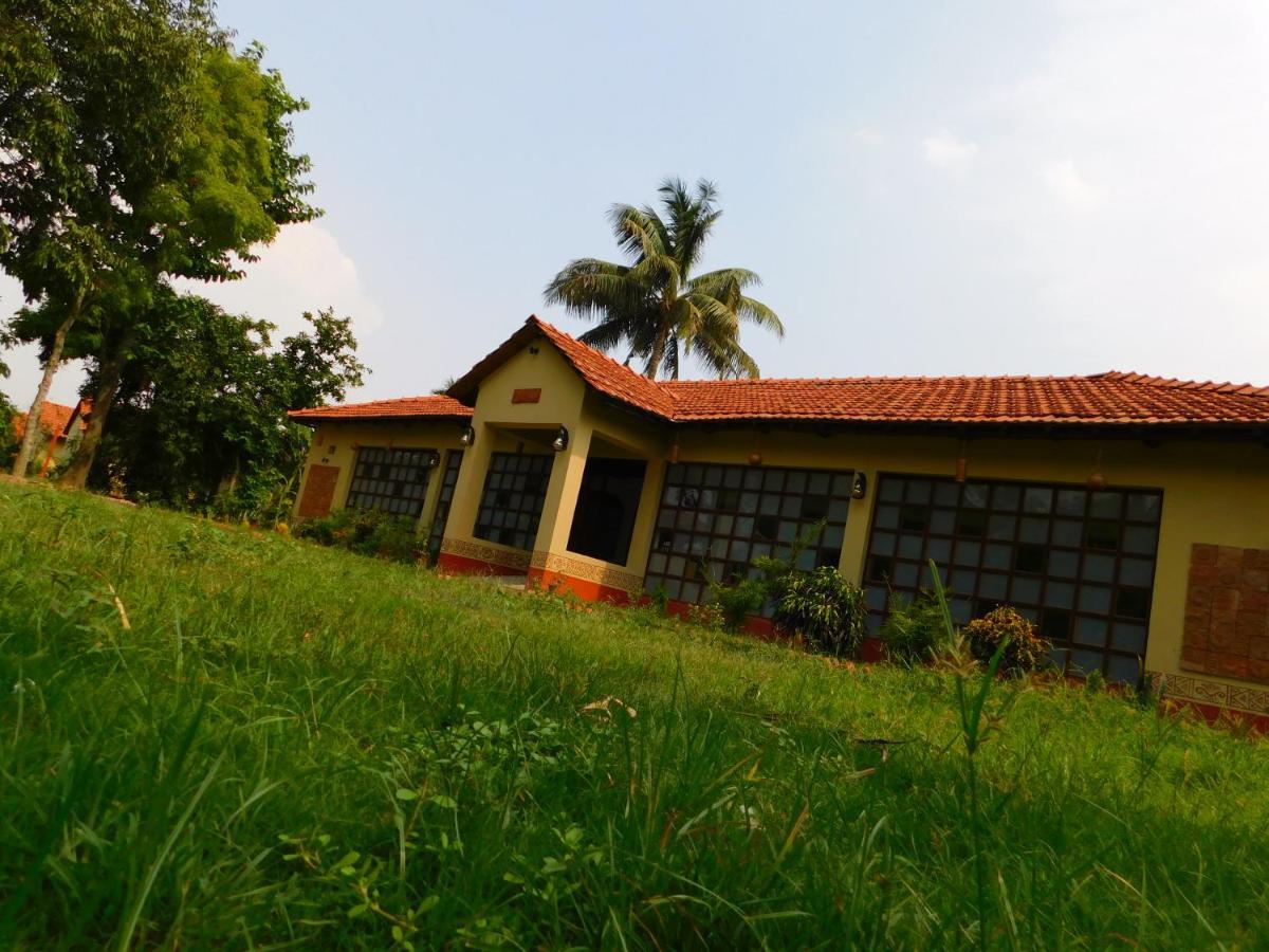 Gram Bangla Retreat Hotel Kolkata Exterior photo